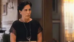 Éramos Seis: Após morte de Carlos, Lola é largada as traças pelos filhos e fica sozinha em casarão