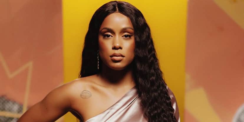 MC Rebecca fala sobre bissexualidade e desentendimento com Ludmilla (Foto: Reprodução/Rodolfo Magalhães)