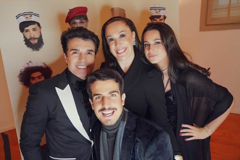 Claudia Raia, seu marido e seus dois filhos (Foto: Divulgação) Claudia Raia, seu marido e seus dois filhos (Foto: Divulgação)