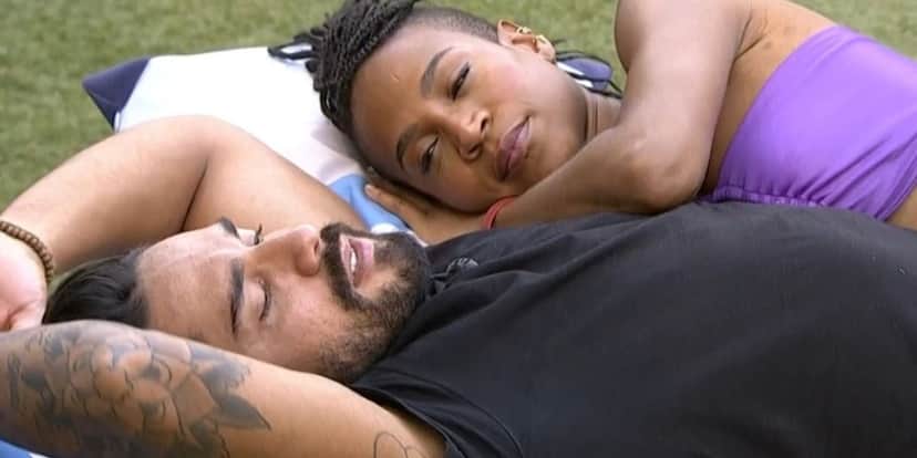 Karol Conká e Arcrebiano no BBB21 (Foto: Reprodução)