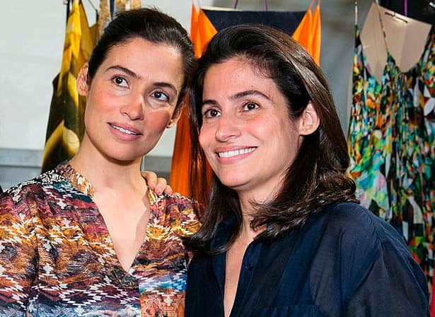 Irmã gêmea sigilosa de Renata Vasconcellos põe pra fora tudo o que viveu com âncora e desmorona: "Passo por isso" Irmã gêmea sigilosa de Renata Vasconcellos põe pra fora tudo o que viveu com âncora e desmorona: "Passo por isso"