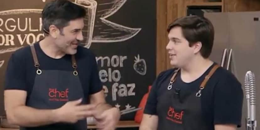 Edu Guedes interrompe The Chef, expõe Carlos Alberto na Band e assistente confirma: "Tem que tomar cuidado" Edu Guedes interrompe The Chef, expõe Carlos Alberto na Band e assistente confirma: "Tem que tomar cuidado"