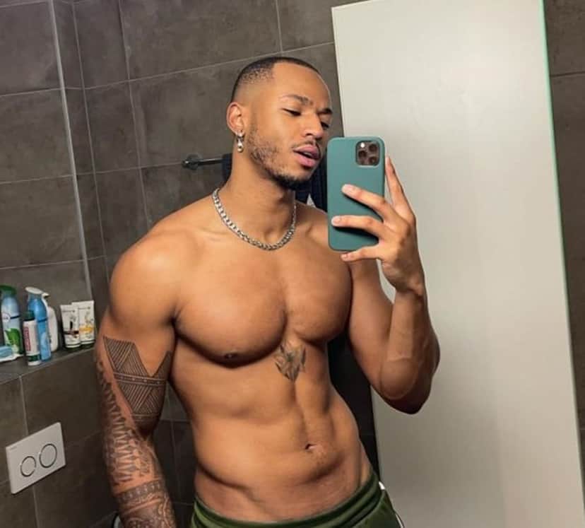 O modelo escolhido por Anitta para o clipe, é o marroquino Ayoub (Foto: Reprodução/ Instagram) O modelo escolhido por Anitta para o clipe, é o marroquino Ayoub (Foto: Reprodução/ Instagram)