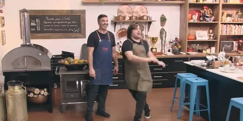 Assistente de Edu Guedes deixa o The Chef e apresentador expõe motivo na Band: "Pela primeira vez eu vi" Assistente de Edu Guedes deixa o The Chef e apresentador expõe motivo na Band: "Pela primeira vez eu vi"