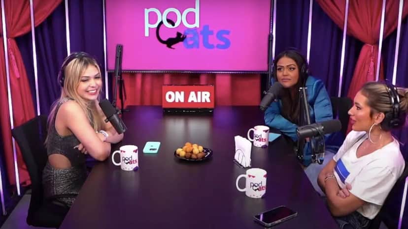 Apresentadora Virginia Fonseca e Camila Loures ficam constrangidas com MC Melody (Reprodução/ Youtube) Apresentadora Virginia Fonseca e Camila Loures ficam constrangidas com MC Melody (Reprodução/ Youtube)