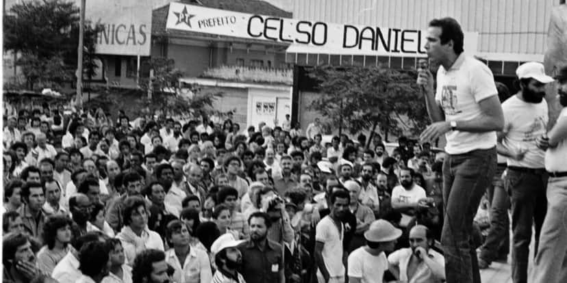 Plantão da Globo anunciou assassinato de prefeito Celso Daniel (Foto: Reprodução/Globoplay) Plantão da Globo anunciou assassinato de prefeito Celso Daniel (Foto: Reprodução/Globoplay)