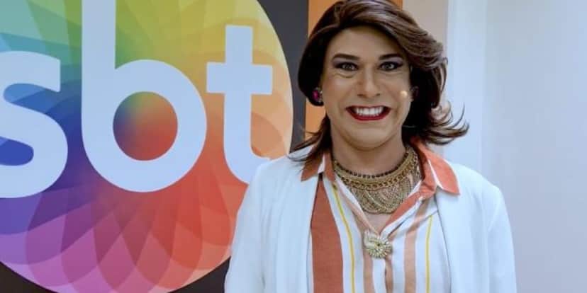 Tiago Barnabé como Narcisa - Foto: Reprodução