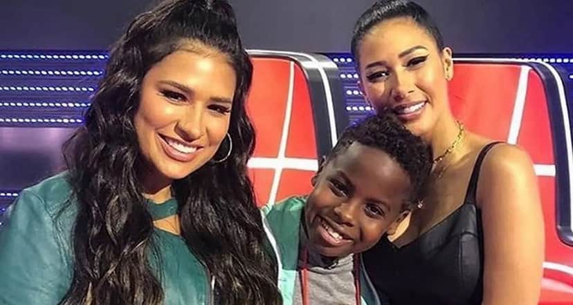 Simone e Simaria com o campeão do "The Voice Kids", Jeremias Reis Simone e Simaria com o campeão do "The Voice Kids", Jeremias Reis