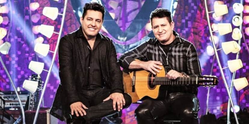 A dupla em um dos seus shows (Foto: Reprodução / Internet) A dupla em um dos seus shows (Foto: Reprodução / Internet)