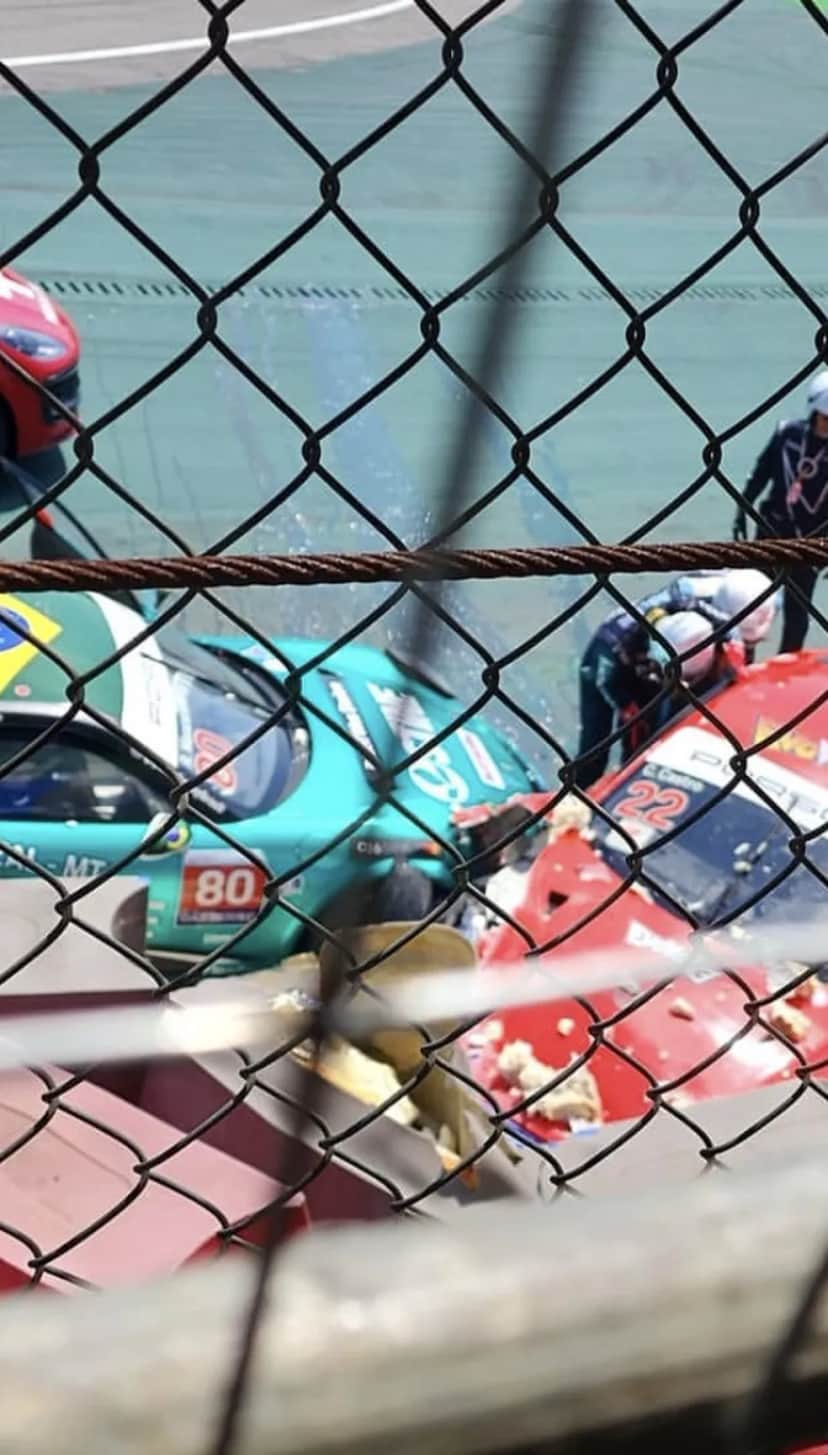 Caio Castro se envolve em acidente em Interlagos ao participar da Porsche Carrera Cup - Foto Reprodução Caio Castro se envolve em acidente em Interlagos ao participar da Porsche Carrera Cup - Foto Reprodução