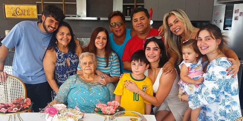 Jéssica Beatriz, Zé Felipe, Virgínia Fonseca e a família na casa de Leonardo (Foto: Reprodução / Instagram) Jéssica Beatriz, Zé Felipe, Virgínia Fonseca e a família na casa de Leonardo (Foto: Reprodução / Instagram)