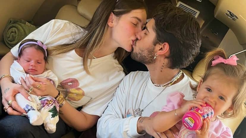 O casal de famosos são pais de Maria Alice e Maria Flor O casal de famosos são pais de Maria Alice e Maria Flor
