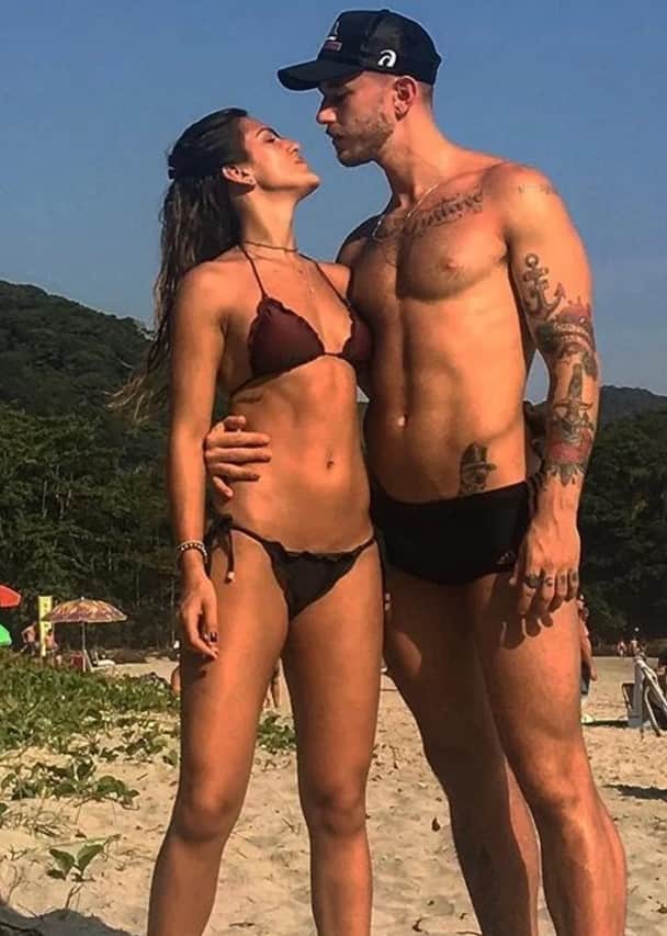 Gabriel e a namorada (Foto: Reprodução / Instagram)