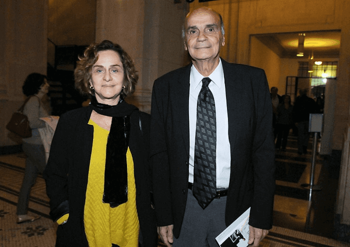 Talvez você não saiba, mas, Drauzio Varella é casado com a atriz Regina Braga (Foto: Reprodução / Internet) Talvez você não saiba, mas, Drauzio Varella é casado com a atriz Regina Braga (Foto: Reprodução / Internet)