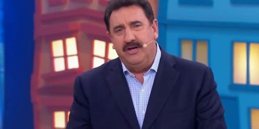 Ratinho fez seu funcionário, Chicão, chorar ao falar sobre amizade entre eles (Foto: Reprodução / SBT)
