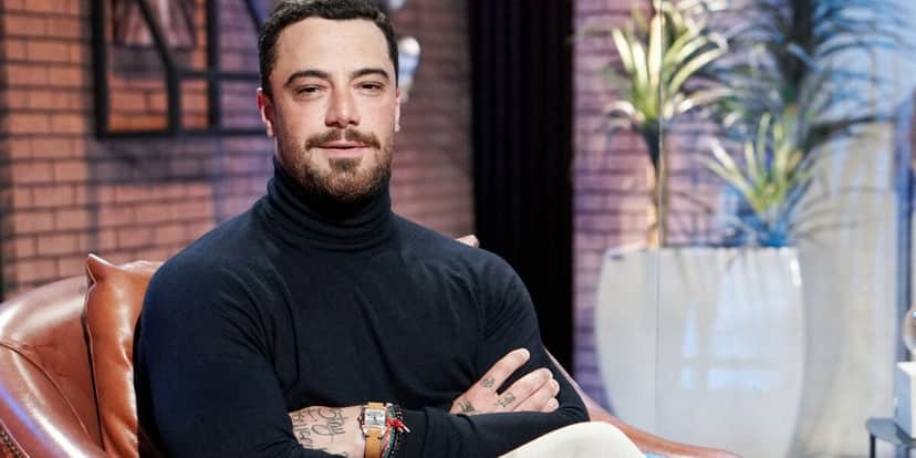 Felipe Tito, famoso por atuar em inúmeras novelas da Globo, alega que salário recebido por atuar não paga nem uma parcela da sua casa (Foto Reprodução/Youtube) Felipe Tito, famoso por atuar em inúmeras novelas da Globo, alega que salário recebido por atuar não paga nem uma parcela da sua casa (Foto Reprodução/Youtube)