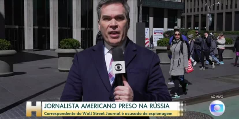 O repórter Ismar Madeira em frente à sede do Wall Street Journal (Foto: Reprodução/TV Globo) O repórter Ismar Madeira em frente à sede do Wall Street Journal (Foto: Reprodução/TV Globo)