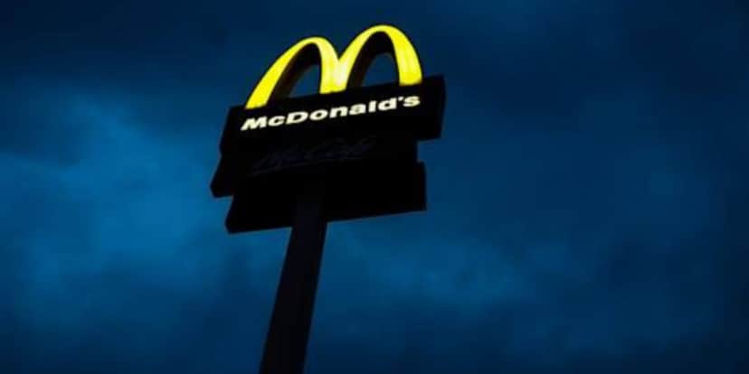 O McDonald's apagaram suas fachadas para conscientizar sobre o meio ambiente (Foto: Reprudução) O McDonald's apagaram suas fachadas para conscientizar sobre o meio ambiente (Foto: Reprudução)