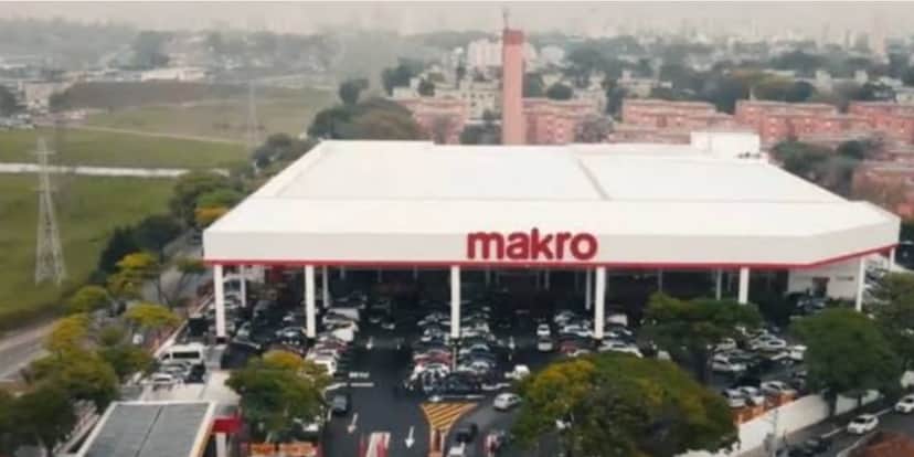A Muffato comprou grande parte das lojas e irá comandar 106 espalhadas por São Paulo e Paraná, com um faturamento bilionário (Reprodução: Internet) A Muffato comprou grande parte das lojas e irá comandar 106 espalhadas por São Paulo e Paraná, com um faturamento bilionário (Reprodução: Internet)