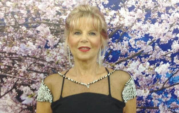 http://tvfoco.uai.com.br/wp-content/uploads/2015/05/Daniela-Mercury.jpg