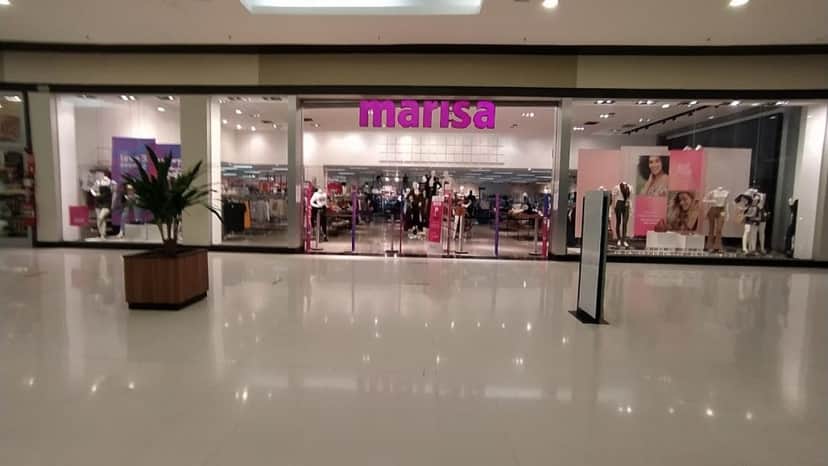 A loja de roupas anunciou o fechamento de mais de 90 unidades (Reprodução: Internet) A loja de roupas anunciou o fechamento de mais de 90 unidades (Reprodução: Internet)