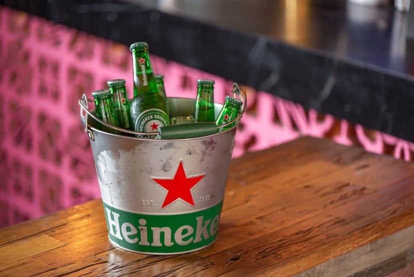 Heineken é eleita favorita dos brasileiros (Foto Reprodução/Internet) Heineken é eleita favorita dos brasileiros (Foto Reprodução/Internet)
