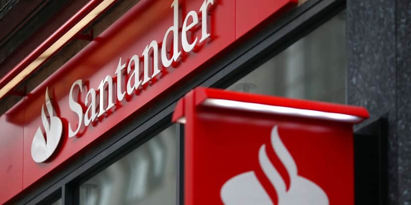 Banco Santander - Foto Reprodução: Internet Banco Santander - Foto Reprodução: Internet