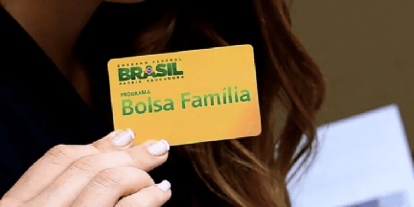 Carteirinha do Bolsa Família (Foto: Reprodução/ Internet) Carteirinha do Bolsa Família (Foto: Reprodução/ Internet)