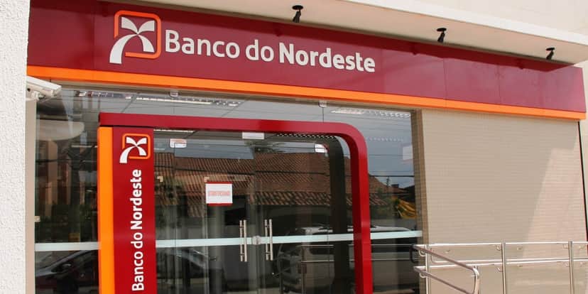 Ex-gerente e empresário foram condenados pela Justiça (Foto: Divulgação/Banco do Nordeste) Ex-gerente e empresário foram condenados pela Justiça (Foto: Divulgação/Banco do Nordeste)