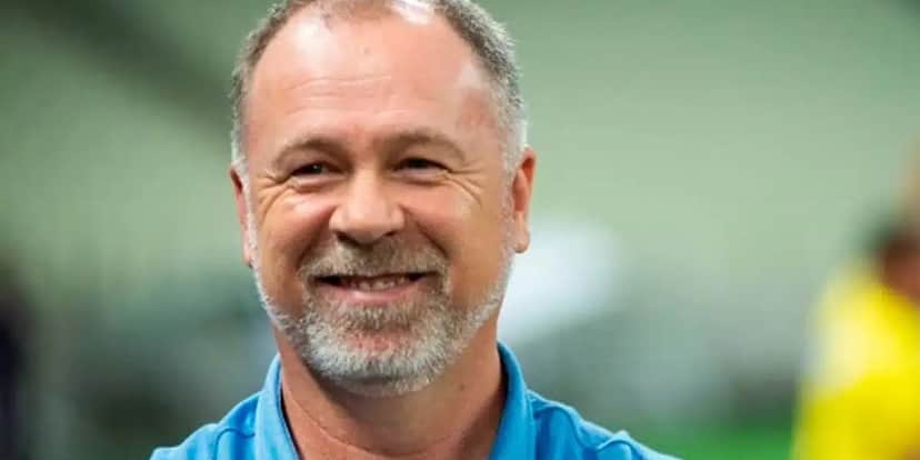 Mano Menezes, Futebol Mano Menezes, Futebol