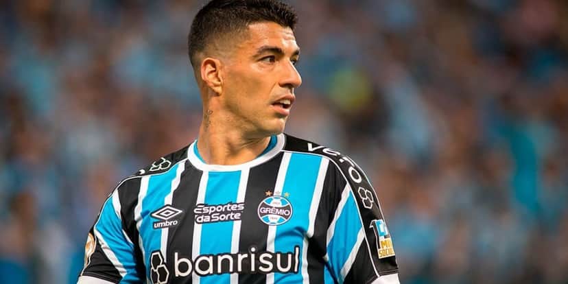 Suárez no Grêmio - Foto Internet Suárez no Grêmio - Foto Internet
