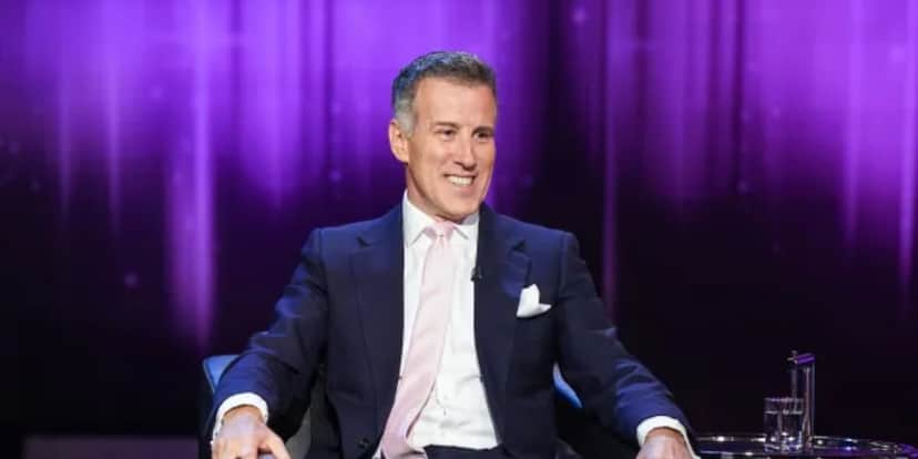 Anton Du Beke é um dos grandes apresentadores de televisão inglês (Reprodução: Internet) Anton Du Beke é um dos grandes apresentadores de televisão inglês (Reprodução: Internet)