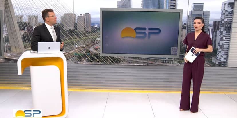 Rodrigo Bocardi e Sabina SImonato nos estúdios do Bom Dia SP (Reprodução: Globo) Rodrigo Bocardi e Sabina SImonato nos estúdios do Bom Dia SP (Reprodução: Globo)