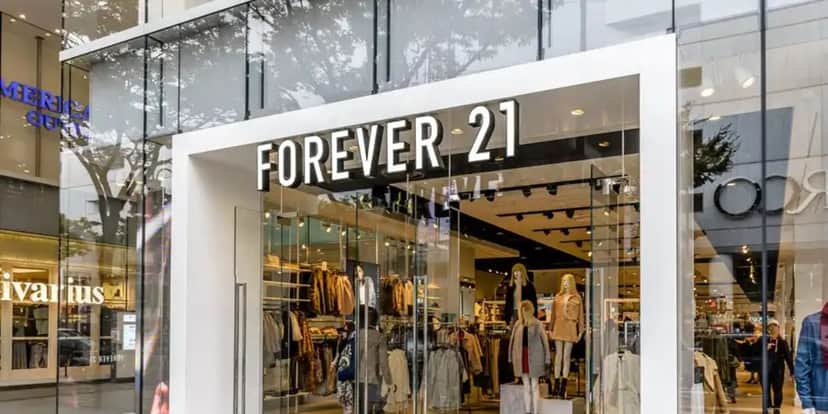 Forever 21 acaba de ser comprada pela Shein (Reprodução: Internet) Forever 21 acaba de ser comprada pela Shein (Reprodução: Internet)