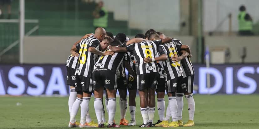 Elenco do Galo se preparando para o Próximo jogo - (Foto: Internet) Elenco do Galo se preparando para o Próximo jogo - (Foto: Internet)