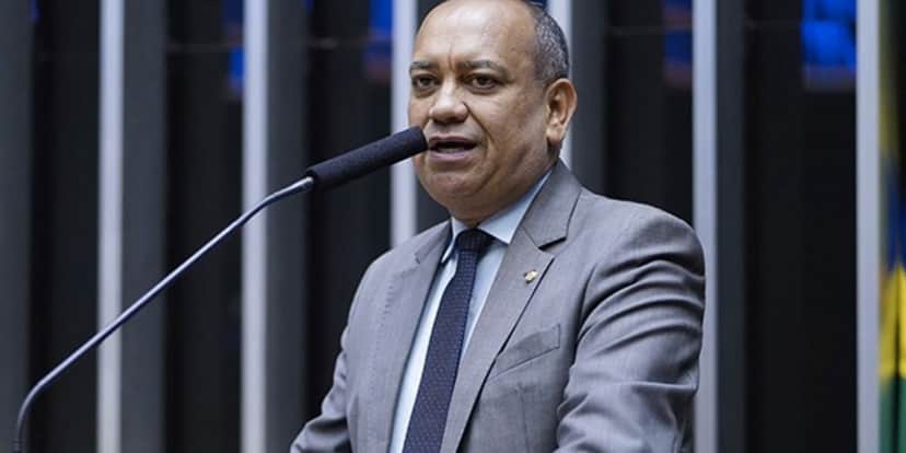 Max Lemos (Foto: Reprodução / Câmera dos Deputados) 