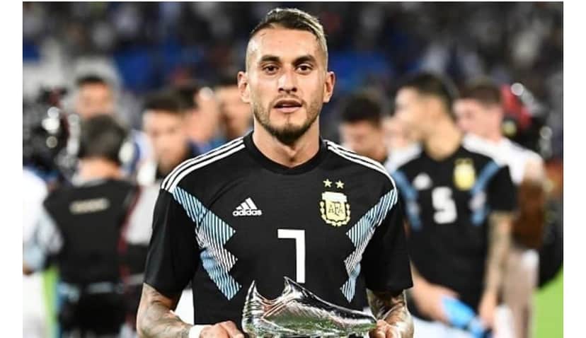 Roberto Pereyra foi cogitado no Santos, mas preferiu seguir na Europa (Foto: Divulgação) Roberto Pereyra foi cogitado no Santos, mas preferiu seguir na Europa (Foto: Divulgação)