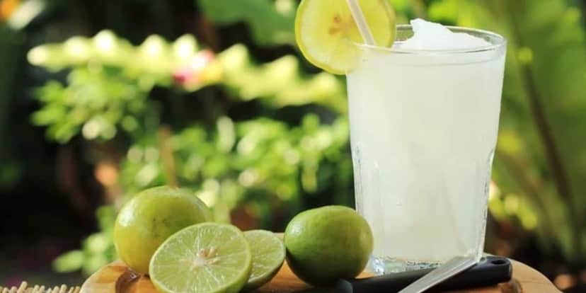 Suco de limão pode ser feito com 5 reais (Reprodução: Internet) Suco de limão pode ser feito com 5 reais (Reprodução: Internet)