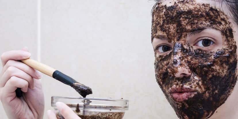 Mistura com café e leita ajuda a acabar com as manchas da pele (Reprodução/Foto: Hub Do Café/Divulgação) Mistura com café e leita ajuda a acabar com as manchas da pele (Reprodução/Foto: Hub Do Café/Divulgação)