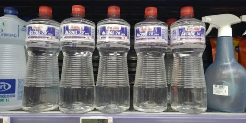 Álcool 70 líquido não será mais permitido (Reprodução: Internet) Álcool 70 líquido não será mais permitido (Reprodução: Internet)