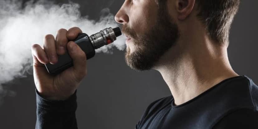 Cigarro eletrônico tem sua venda proibida no Brasil (Reprodução: Internet) Cigarro eletrônico tem sua venda proibida no Brasil (Reprodução: Internet)