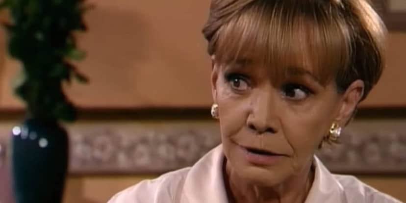 http://tvfoco.uai.com.br/wp-content/uploads/2015/05/Daniela-Mercury.jpg
