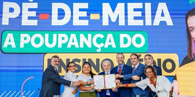 http://tvfoco.uai.com.br/wp-content/uploads/2015/05/Daniela-Mercury.jpg http://tvfoco.uai.com.br/wp-content/uploads/2015/05/Daniela-Mercury.jpg