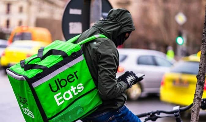 Uber Eates foi extinto no Brasil (Foto: Reprodução / Canva)