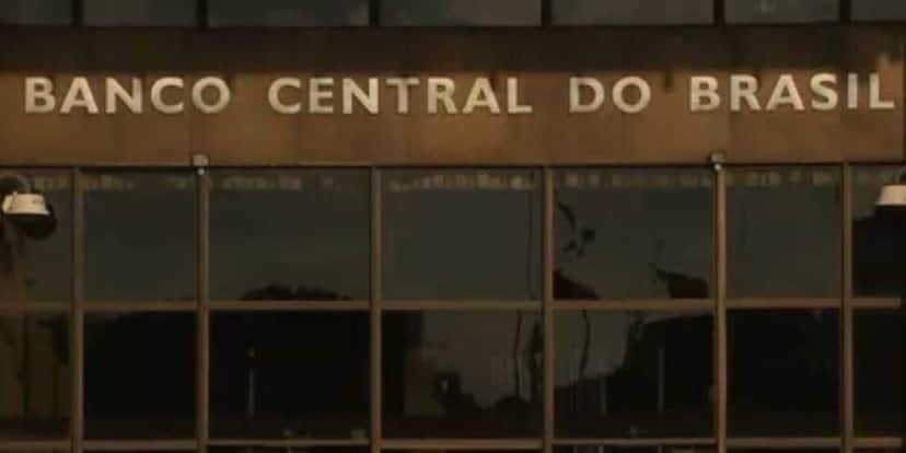 http://tvfoco.uai.com.br/wp-content/uploads/2015/05/Daniela-Mercury.jpg