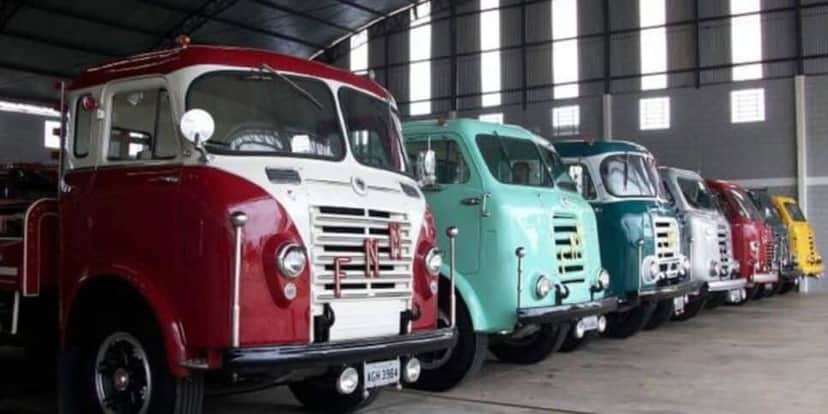 Os caminhões da FNM fizeram grande sucesso na década de 1950 e 1960 (Reprodução: Internet) Os caminhões da FNM fizeram grande sucesso na década de 1950 e 1960 (Reprodução: Internet)