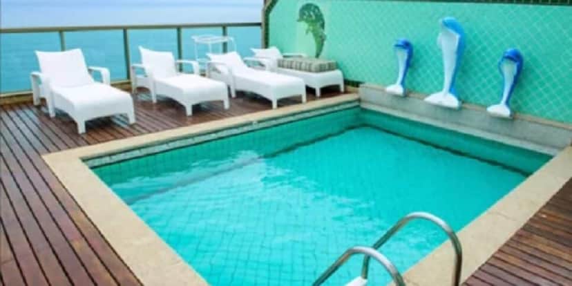 Piscina da cobertura do cantor (Foto: Reprodução/Internet) Piscina da cobertura do cantor (Foto: Reprodução/Internet)