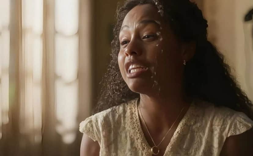 Beatriz (Duda Santos) em cena de Garota do Momento (Foto: Reprodução / Globo) Beatriz (Duda Santos) em cena de Garota do Momento (Foto: Reprodução / Globo)