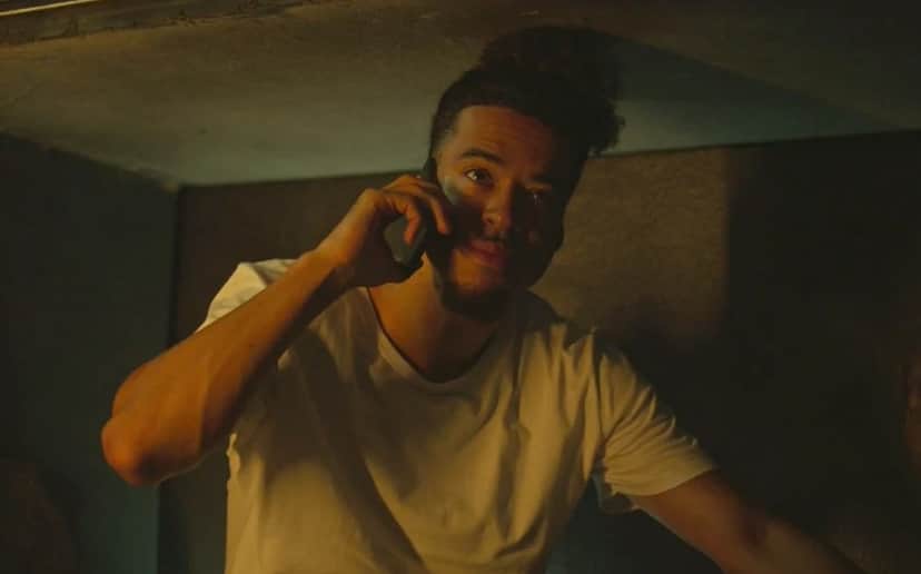 Ryan (L7nnon) em cena de Dona de Mim (Foto: Reprodução / Globo)