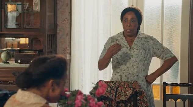 Candinho manda flores a Dita, e reação de Manoela surpreende em Êta Mundo Melhor! (Foto: Reprodução / Globo) Candinho manda flores a Dita, e reação de Manoela surpreende em Êta Mundo Melhor! (Foto: Reprodução / Globo)